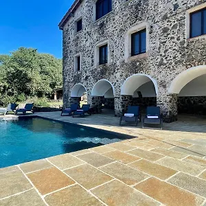 Mas Puig De Baix With Private Pool And Gardens Vakantiehuis